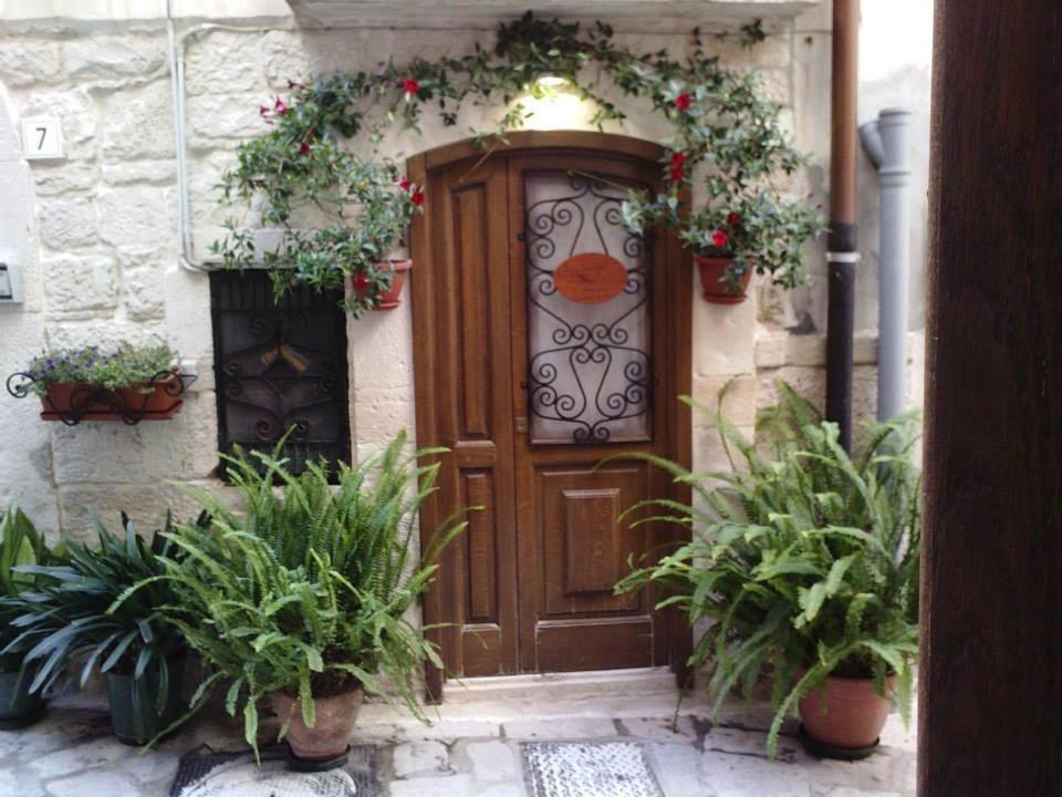 Corte Sagarriga Visconti Giovinazzo Bagian luar foto