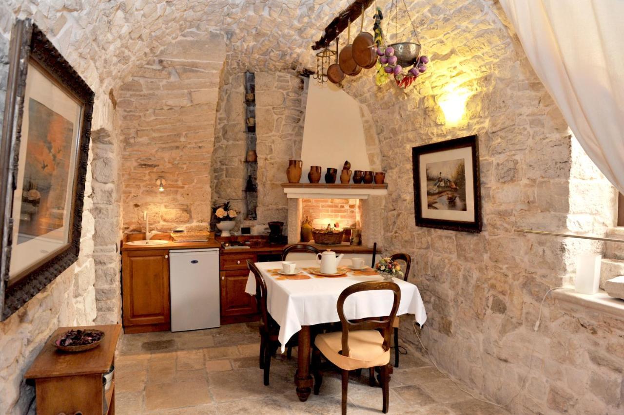 Corte Sagarriga Visconti Giovinazzo Bagian luar foto